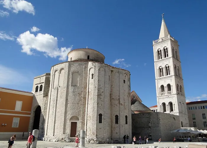 Centrum アパート ザダル